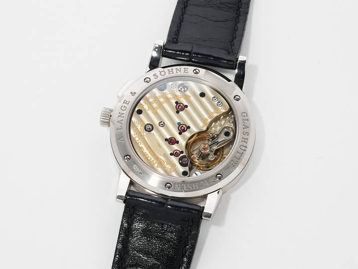 A.ランゲ＆ゾーネ サクソニア Ref.105.027 ホワイトゴールド ブルー文字盤 中古 r345t8mi