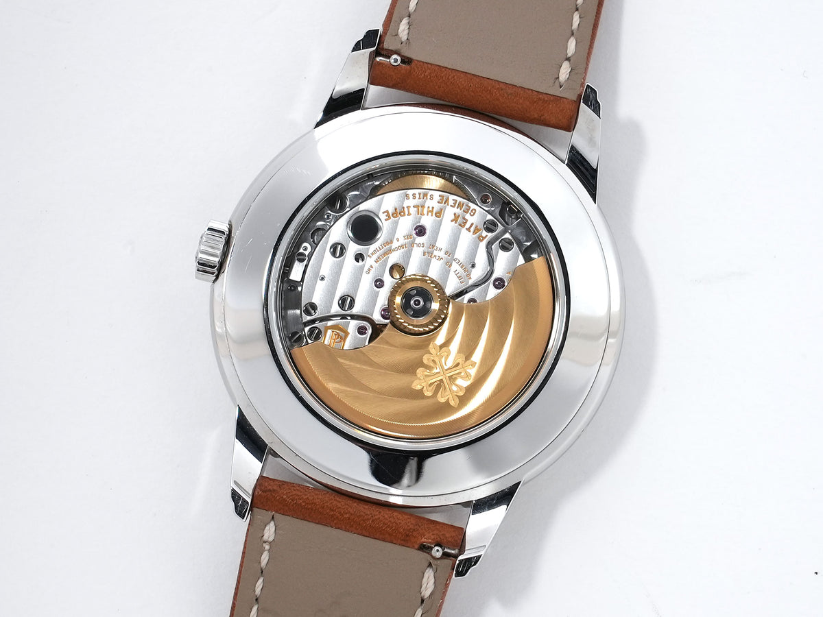 Patek Philippe Calatrava Weekly Calendar Ref. 5212A-001 Stainless Steel Silver Dial Pre-owned ti5zk68j