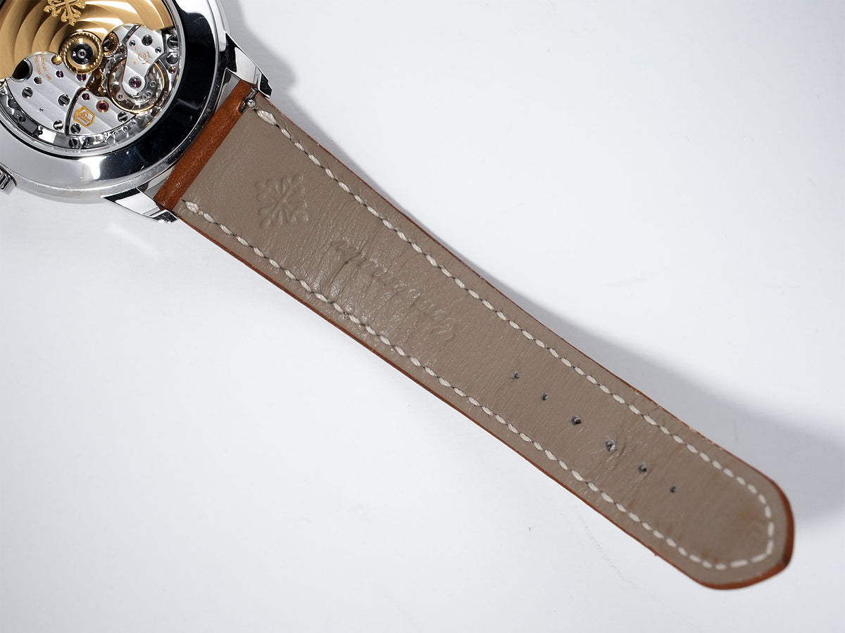 Patek Philippe Calatrava Weekly Calendar Ref. 5212A-001 Stainless Steel Silver Dial Pre-owned ti5zk68j