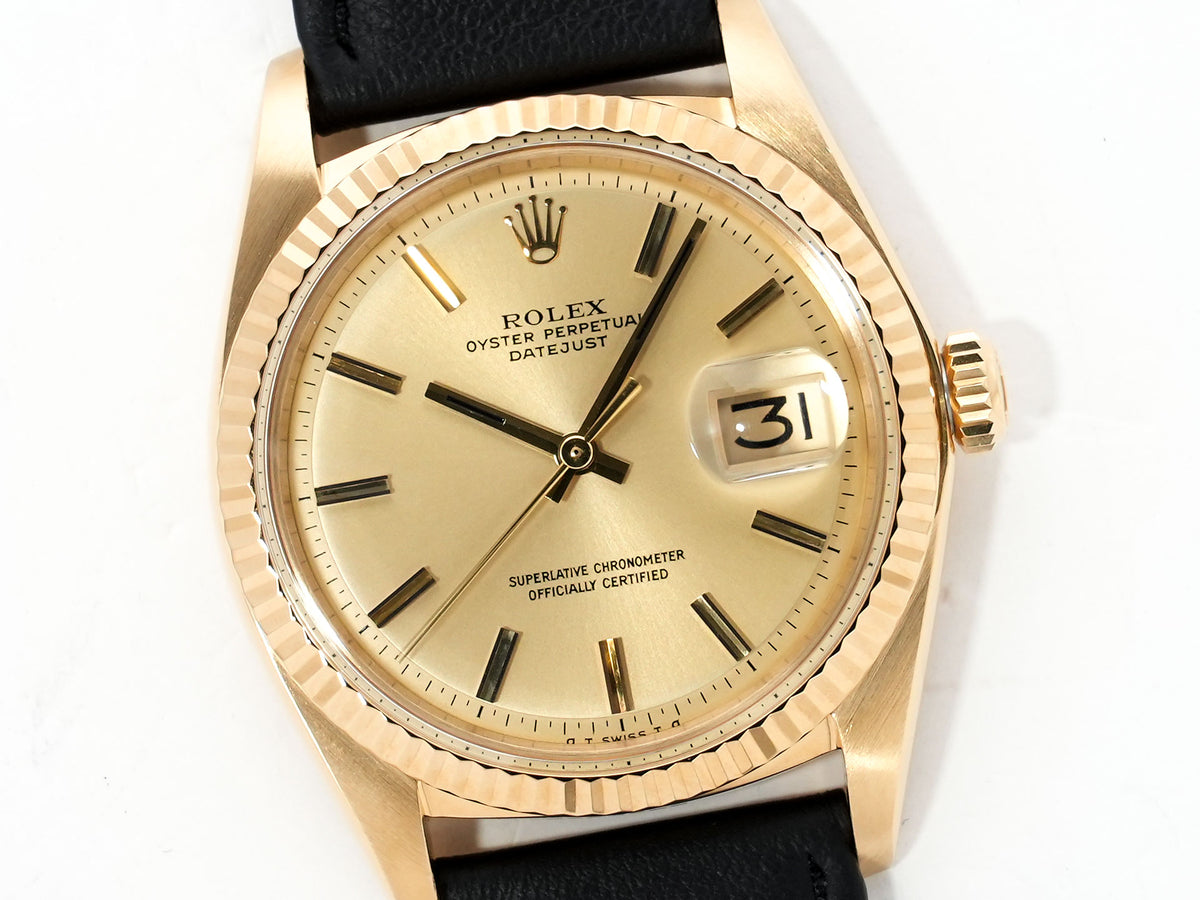 Rolex Datejust Ref. 1601/8 Yellow Gold Champagne Dial Excellent Condition sfx27zrp