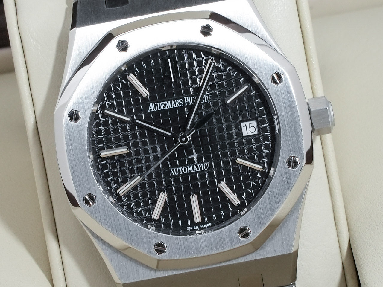 Audemars Piguet Royal Oak Ref.15300ST.OO.1220ST.03 SS Black Dial