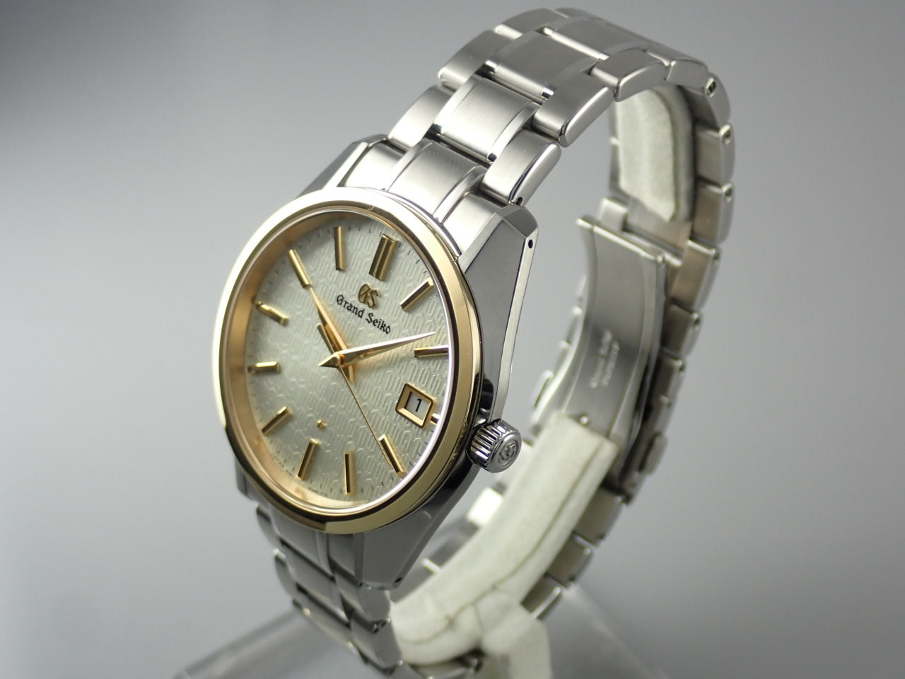 Grand Seiko 9F Quartz 25th Anniversary 44GS Modern Design Model &lt;Warranty, Box, etc.&gt;