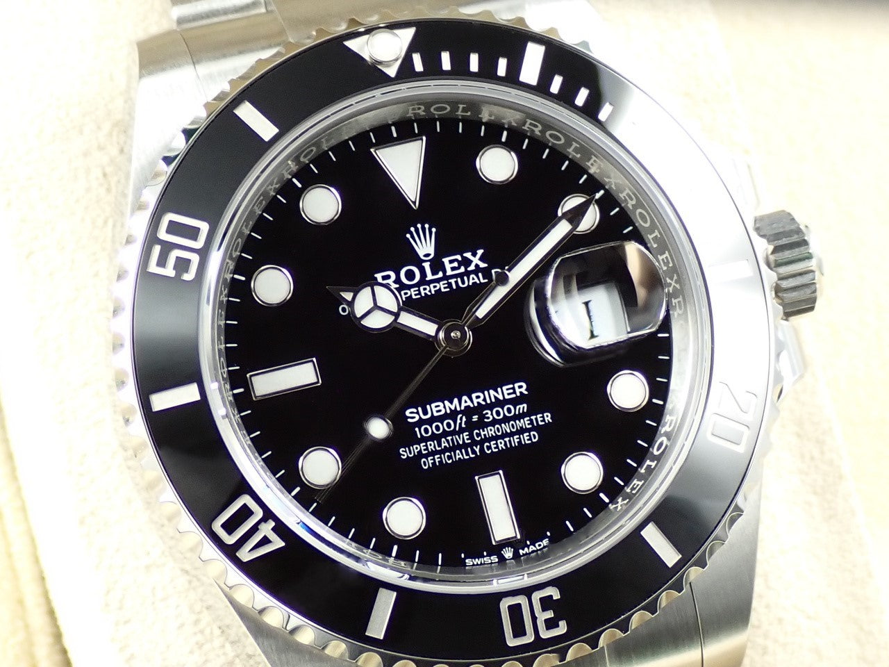 Rolex Submariner Date &lt;Warranty, Box, etc.&gt;