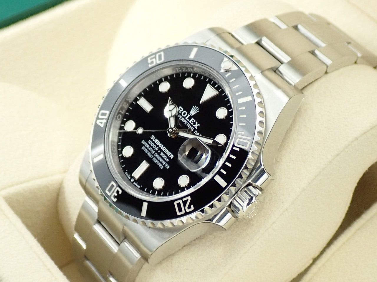 Rolex Submariner Date &lt;Warranty, Box, etc.&gt;