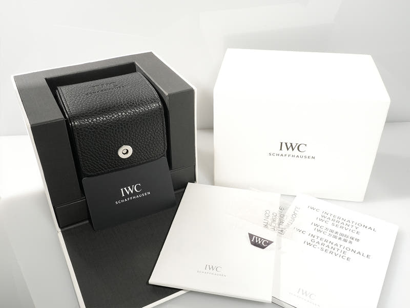 IWC パイロットウォッチ クロノグラフ Ref.IW371813 ブラック文字盤 未使用 6C483746