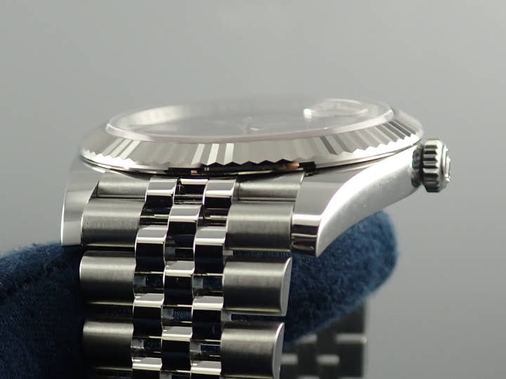 ロレックス デイトジャスト41 Ref.126334 ステンレススチール/ホワイトゴールド スレートローマン文字盤 ジュビリーブレスレット 極美品 L7071645