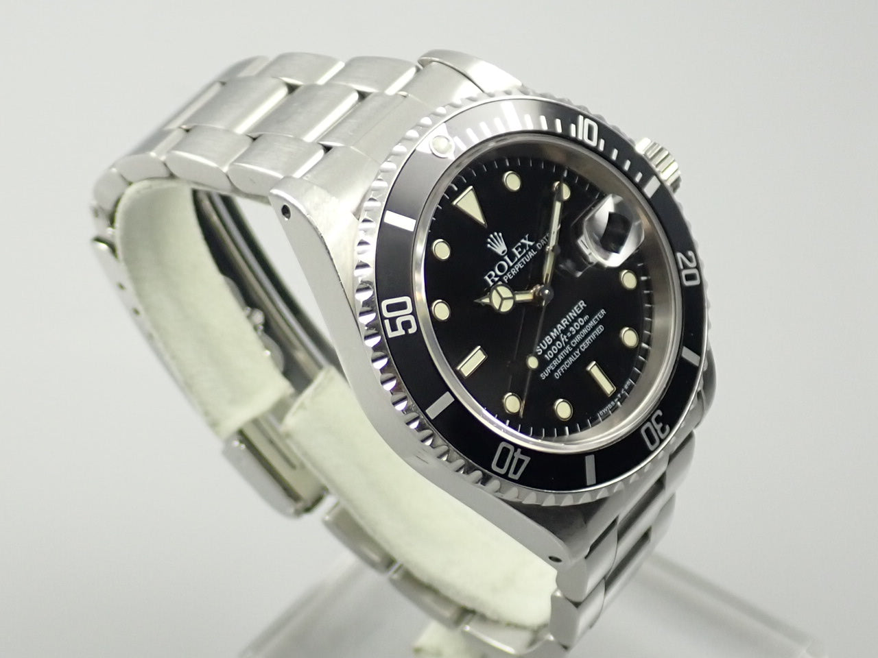 Rolex Submariner Date &lt;Warranty and Box&gt;