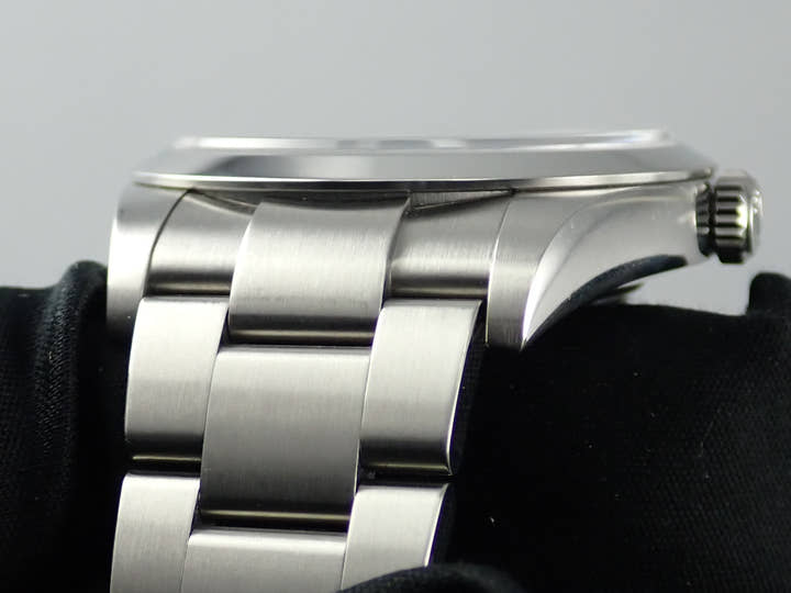 ロレックス エクスプローラー Ref.214270 ブラック文字盤 中古 explorer-271