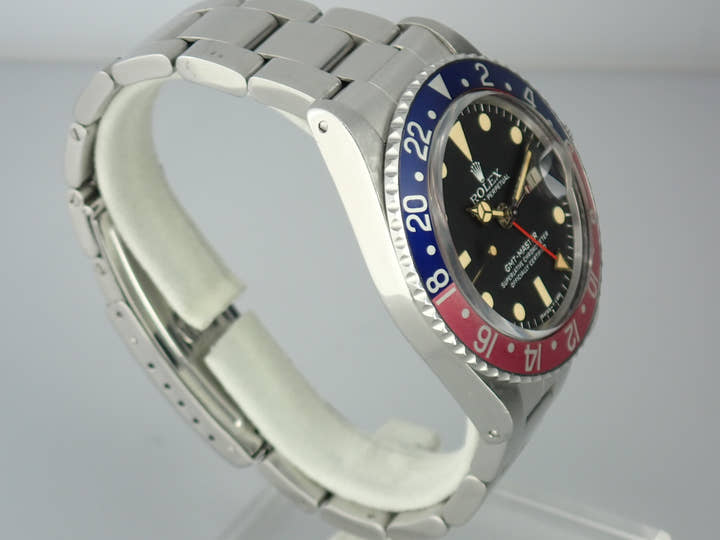ロレックス GMTマスター Ref.1675 ブラック文字盤 中古 gmt-master-143 オイスターブレスレット