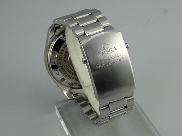 オメガ スピードマスター Ref.311.32.42.30.04.001 ホワイト文字盤 中古 speed-master-44