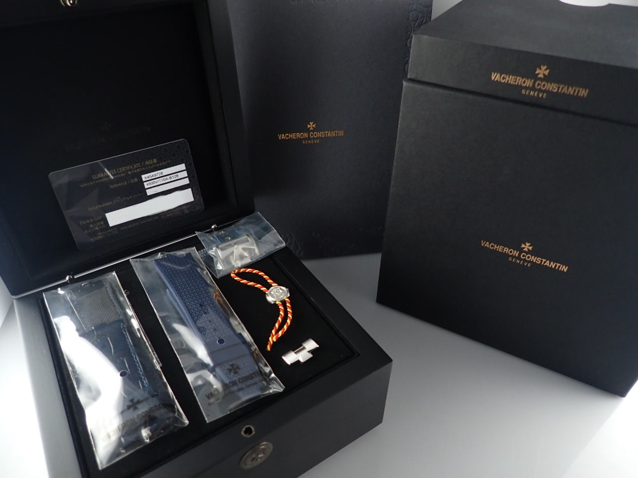 Vacheron Constantin Overseas Blue Dial &lt;Warranty, Box, etc.&gt;