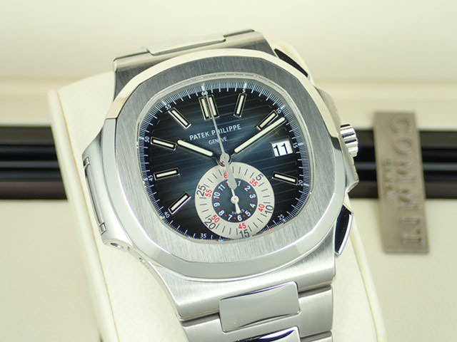 パテックフィリップ ノーチラス Ref.5980/1A-001 ブラックブルー文字盤 中古 nautilus-45
