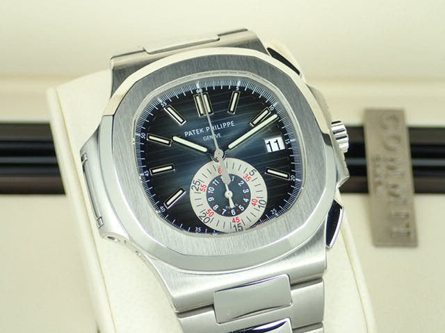 パテックフィリップ ノーチラス Ref.5980/1A-001 ブラックブルー文字盤 中古 nautilus-45