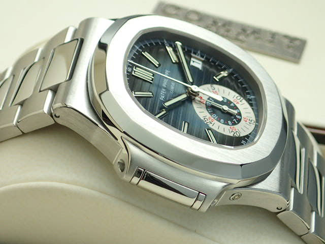 パテックフィリップ ノーチラス Ref.5980/1A-001 ブラックブルー文字盤 中古 nautilus-45