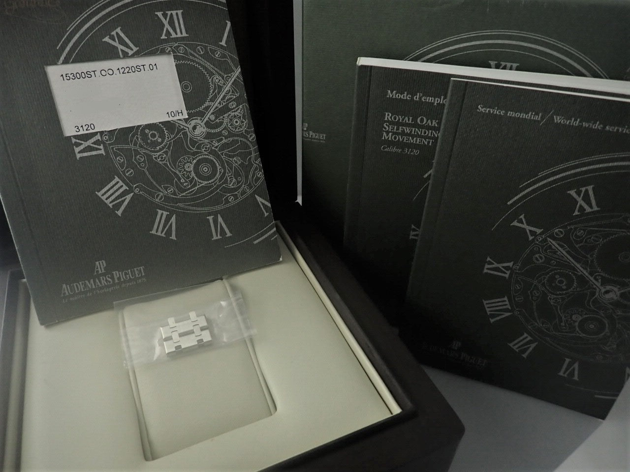 Audemars Piguet Royal Oak Automatic Silver Dial &lt;Warranty, Box, etc.&gt;