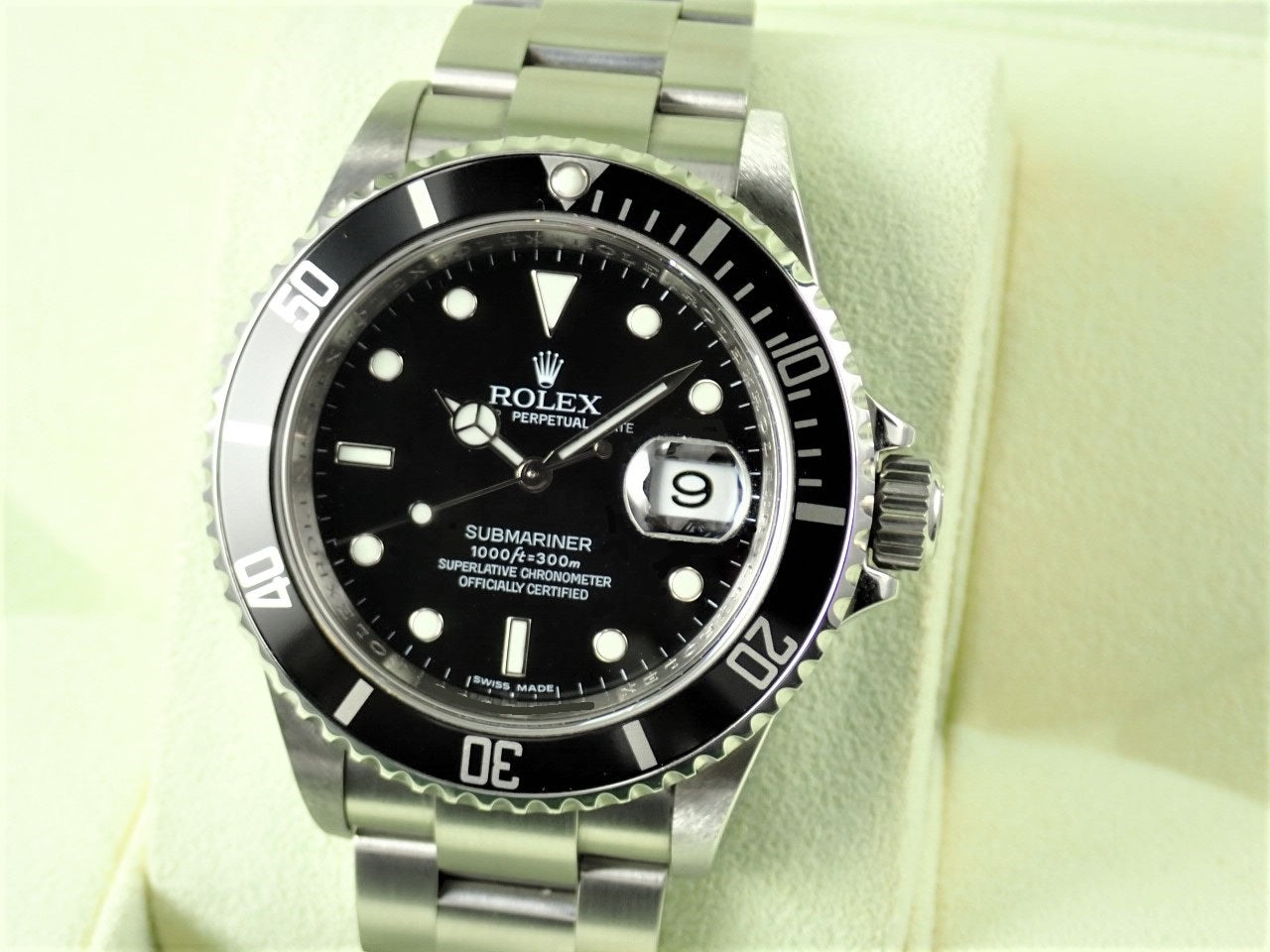 Rolex Submariner Date V series &lt;Warranty, box, etc.&gt;