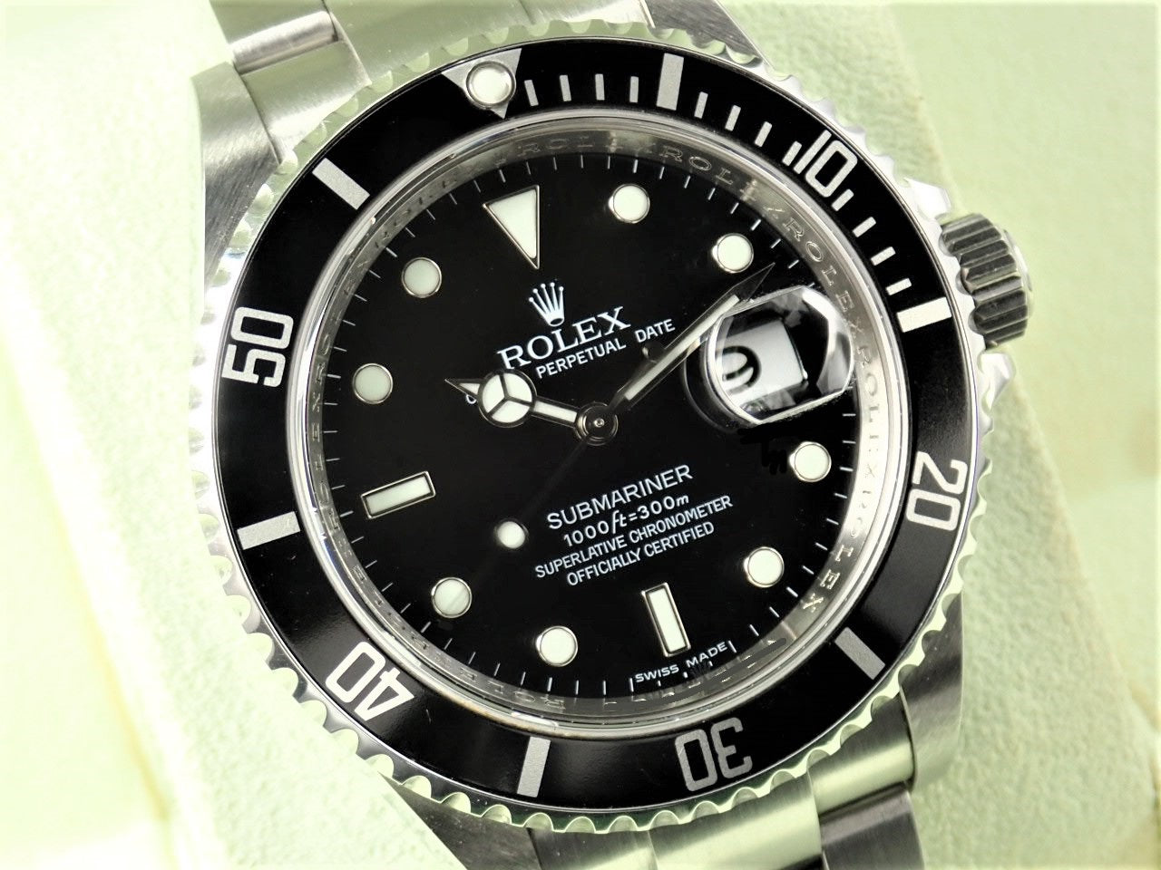 Rolex Submariner Date V series &lt;Warranty, box, etc.&gt;