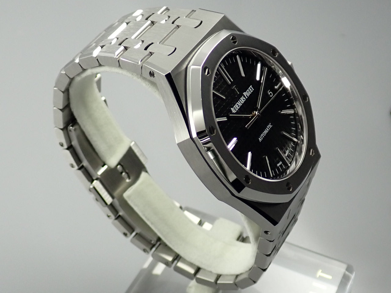 Audemars Piguet Royal Oak Automatic Black Dial &lt;Warranty, Box, etc.&gt;