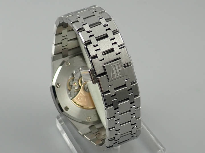 オーデマピゲ ロイヤルオーク Ref.15400ST.OO.1220ST.01 ブラック文字盤 中古 royal-oak-243