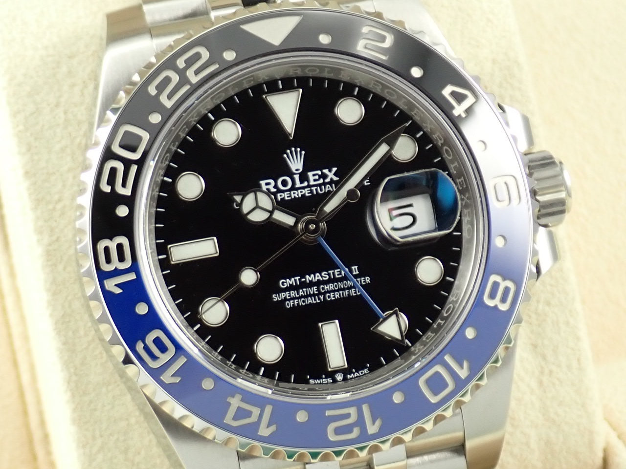 Rolex GMT Master II Blue and Black Bezel &lt;&lt;New Warranty Card, Box, etc.&gt;&gt;