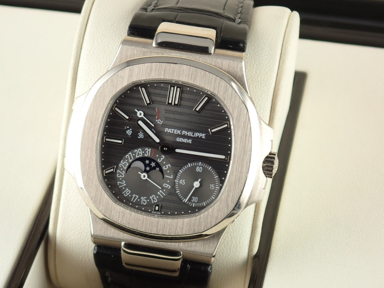 Patek Philippe Nautilus Petitcon &lt;Warranty, Box, etc.&gt;