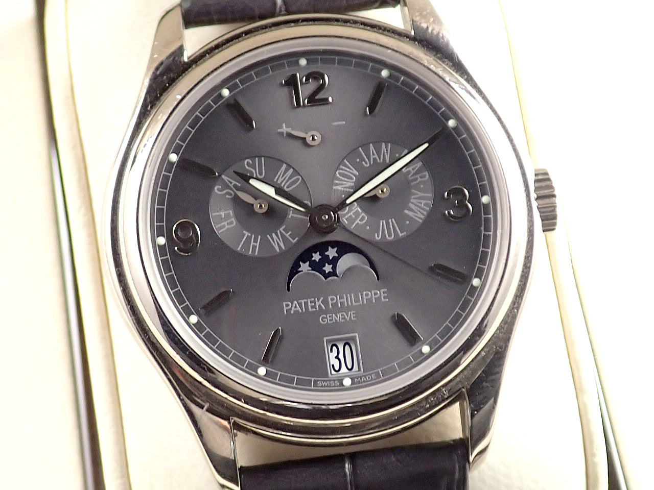 [CTG Vol.5] 9th Day Special Price Item Patek Philippe Annual Calendar &lt;Warranty, Box, etc.&gt;