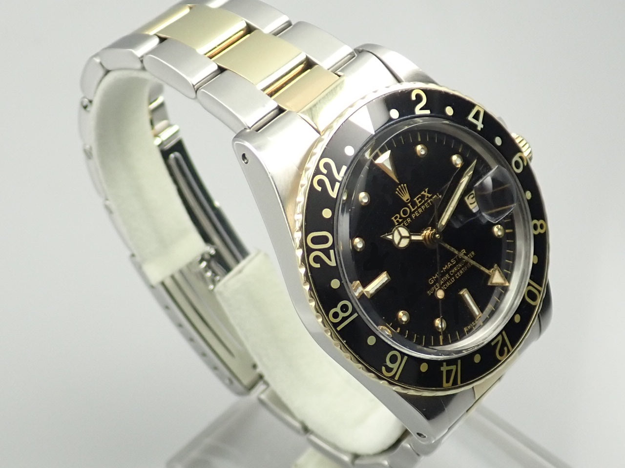 Rolex GMT Master Two-tone Black Bezel Barnacle Dial &lt;Box&gt;