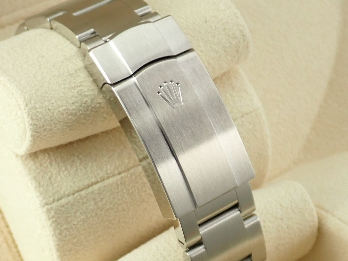 ロレックス エアキング Ref.116900 ブラック文字盤 未使用 VH6T9HF8
