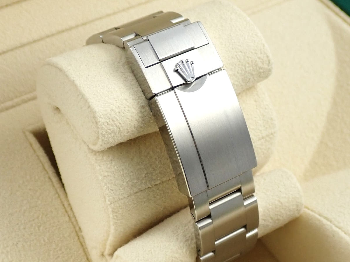 ロレックス エアキング Ref.126900 ブラック文字盤 極美品 K25YA37S