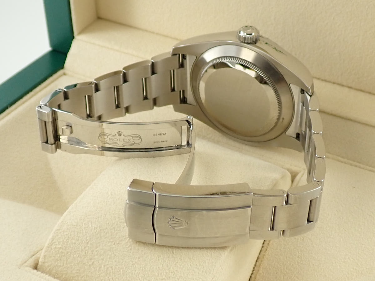 ロレックス エアキング Ref.116900 ブラック文字盤 中古 8SWVRACV