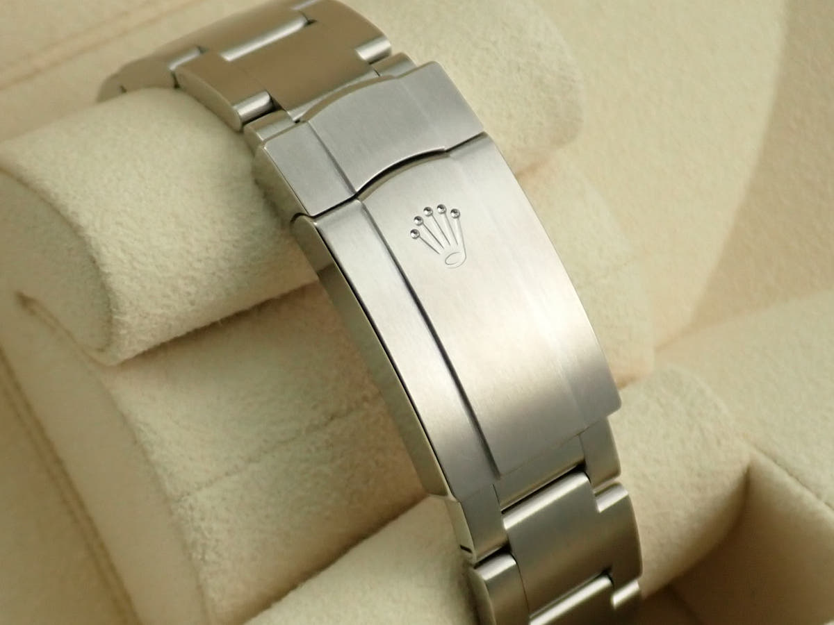 ロレックス エアキング Ref.116900 ブラック文字盤 未使用 79CXMMYT
