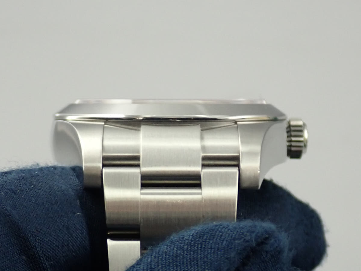 ロレックス エアキング Ref.116900 ブラック文字盤 中古 42SUZAAT