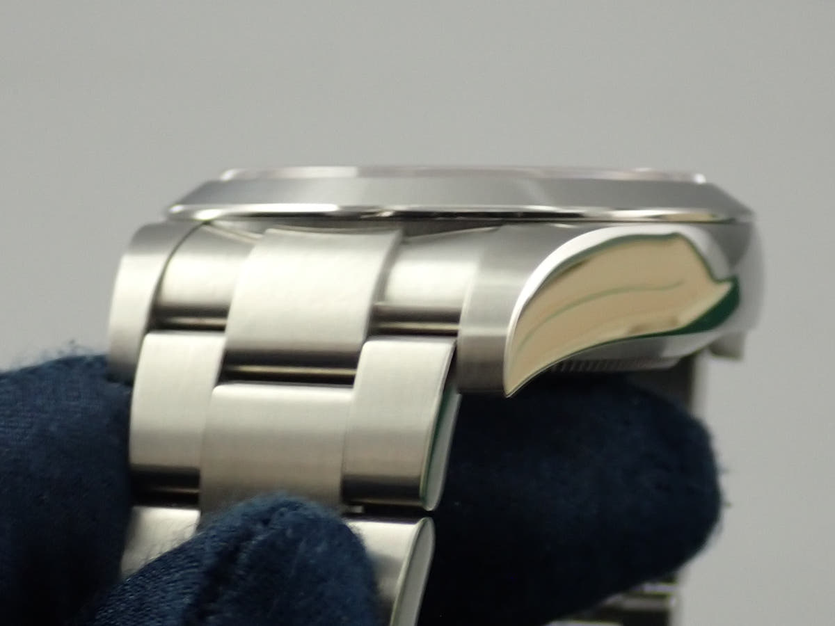 ロレックス エアキング Ref.116900 ブラック文字盤 中古 42SUZAAT