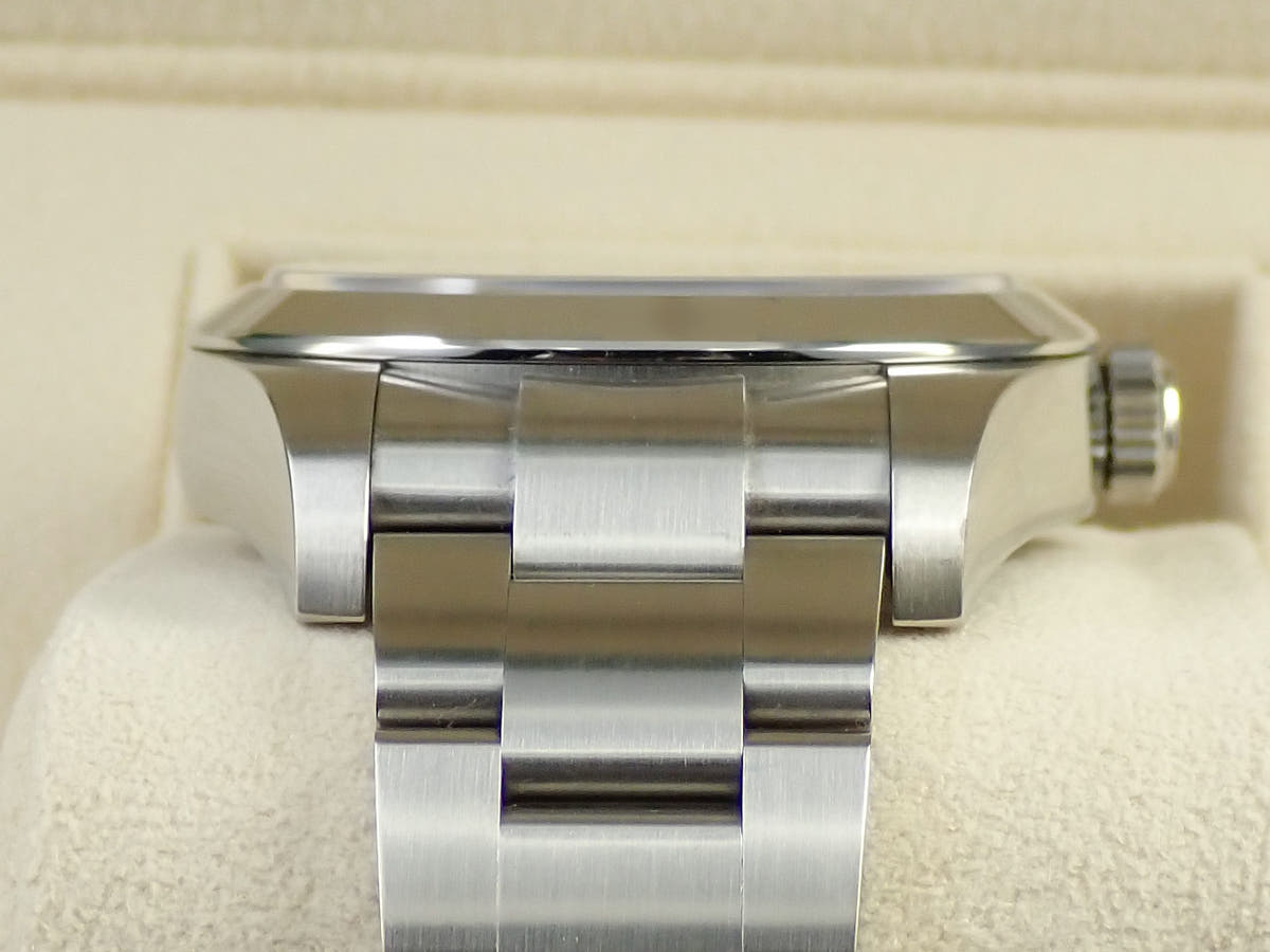 ロレックス エアキング Ref.116900 ブラック文字盤 中古 U07U7405