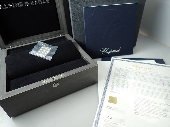 ショパール アルパイン イーグル 41 SHIKKOKU Ref.298600-3021 ブラック文字盤 未使用 C0AU2258