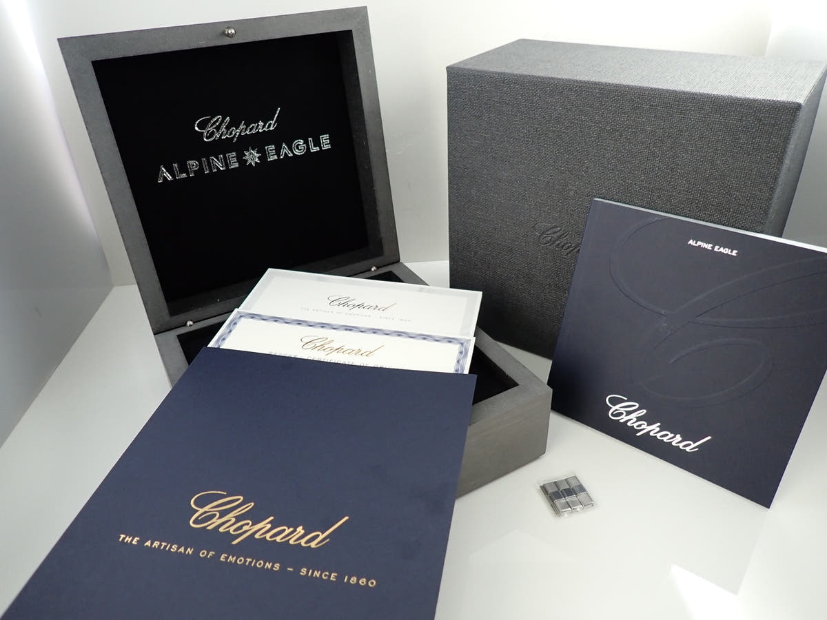 ショパール アルパイン イーグル 41 SHIKKOKU Ref.298600-3021 ブラック文字盤 中古 7SH3YYAX