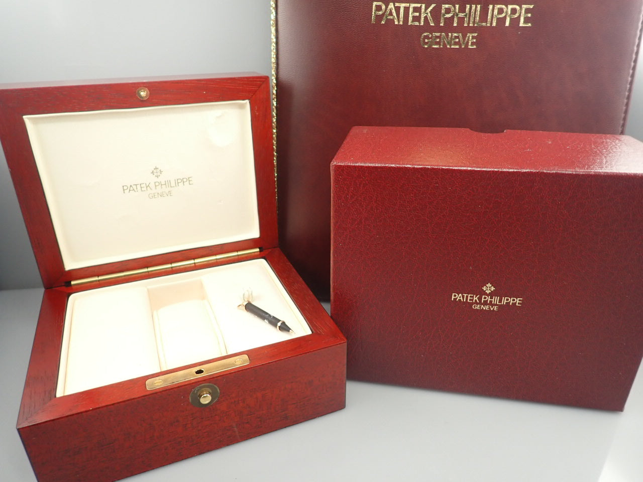 Patek Philippe Annual Calendar &lt;Warranty, Box, etc.&gt;