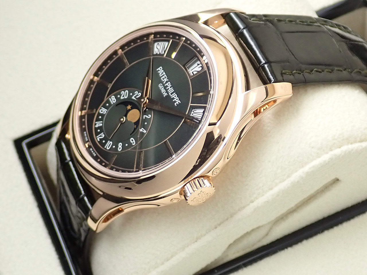 Patek Philippe Annual Calendar &lt;Warranty, Box, etc.&gt;