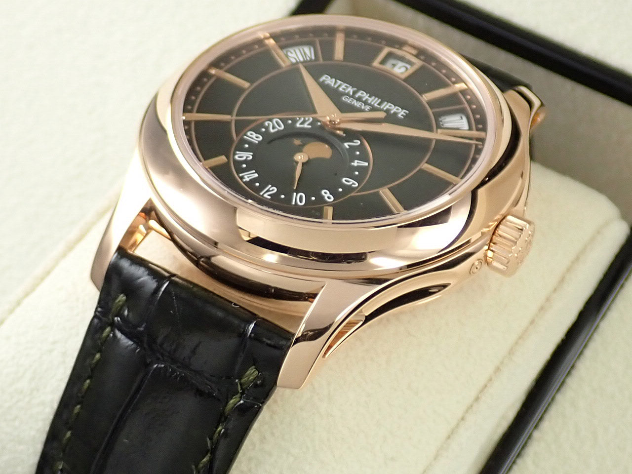 Patek Philippe Annual Calendar &lt;Warranty, Box, etc.&gt;