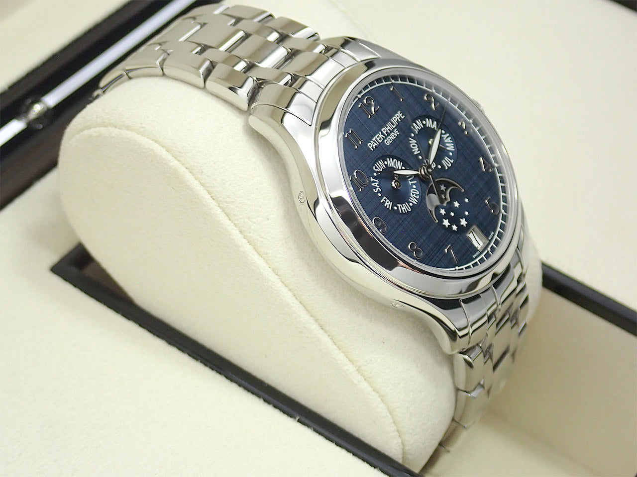 Patek Philippe Annual Calendar &lt;Warranty, Box, etc.&gt;