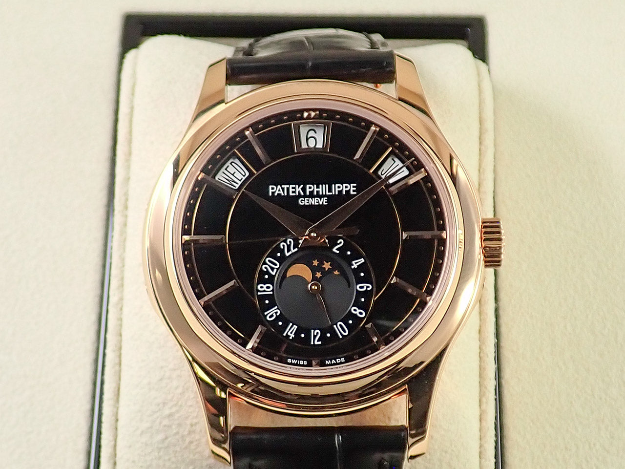 Patek Philippe Annual Calendar &lt;Warranty, Box, etc.&gt;