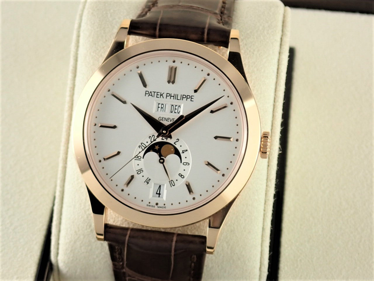 Patek Philippe Annual Calendar &lt;Warranty, Box, etc.&gt;