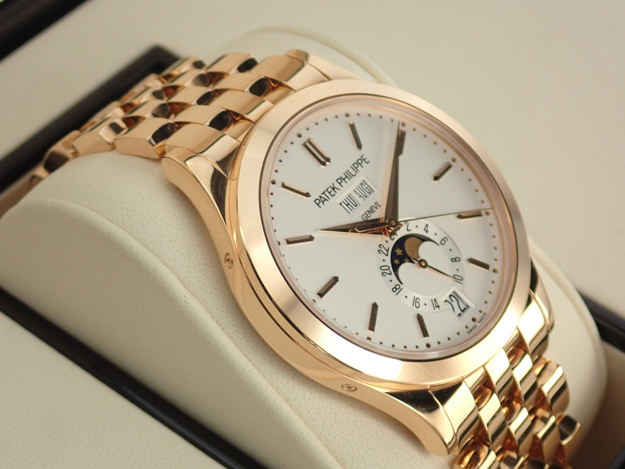 Patek Philippe Annual Calendar &lt;&lt;Warranty, Box, etc.&gt;&gt;