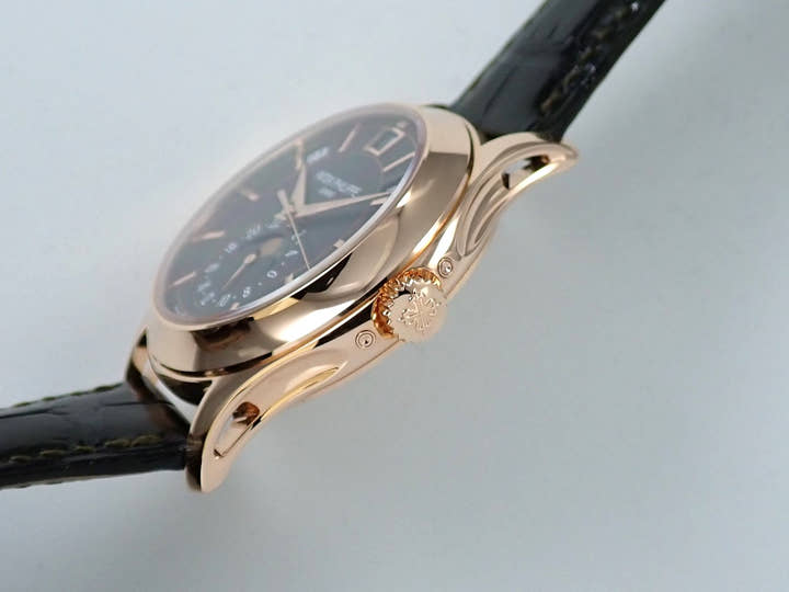 Patek Philippe Annual Calendar Ref. 5205R-011 Rose Gold with Olive Green Dial