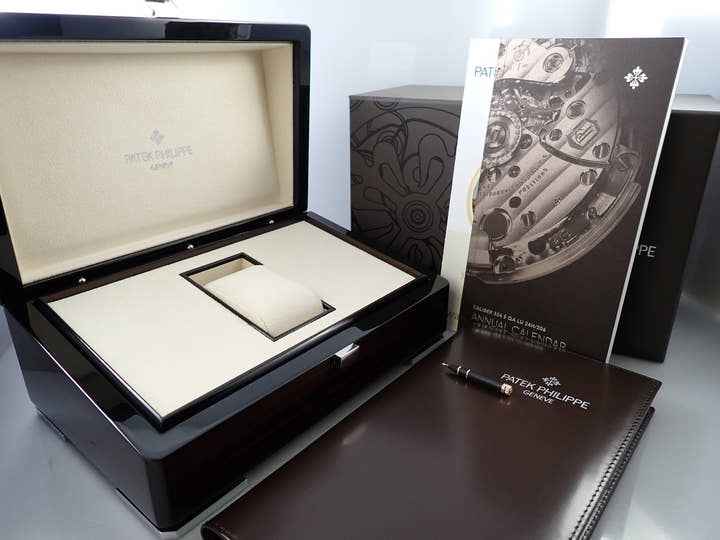 Patek Philippe Annual Calendar Ref. 5205R-011 Rose Gold with Olive Green Dial