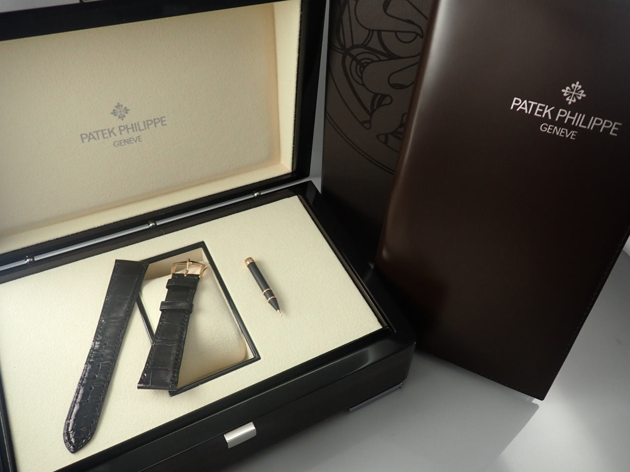 Patek Philippe Annual Calendar Moon Phase &lt;Warranty, Box, etc.&gt;