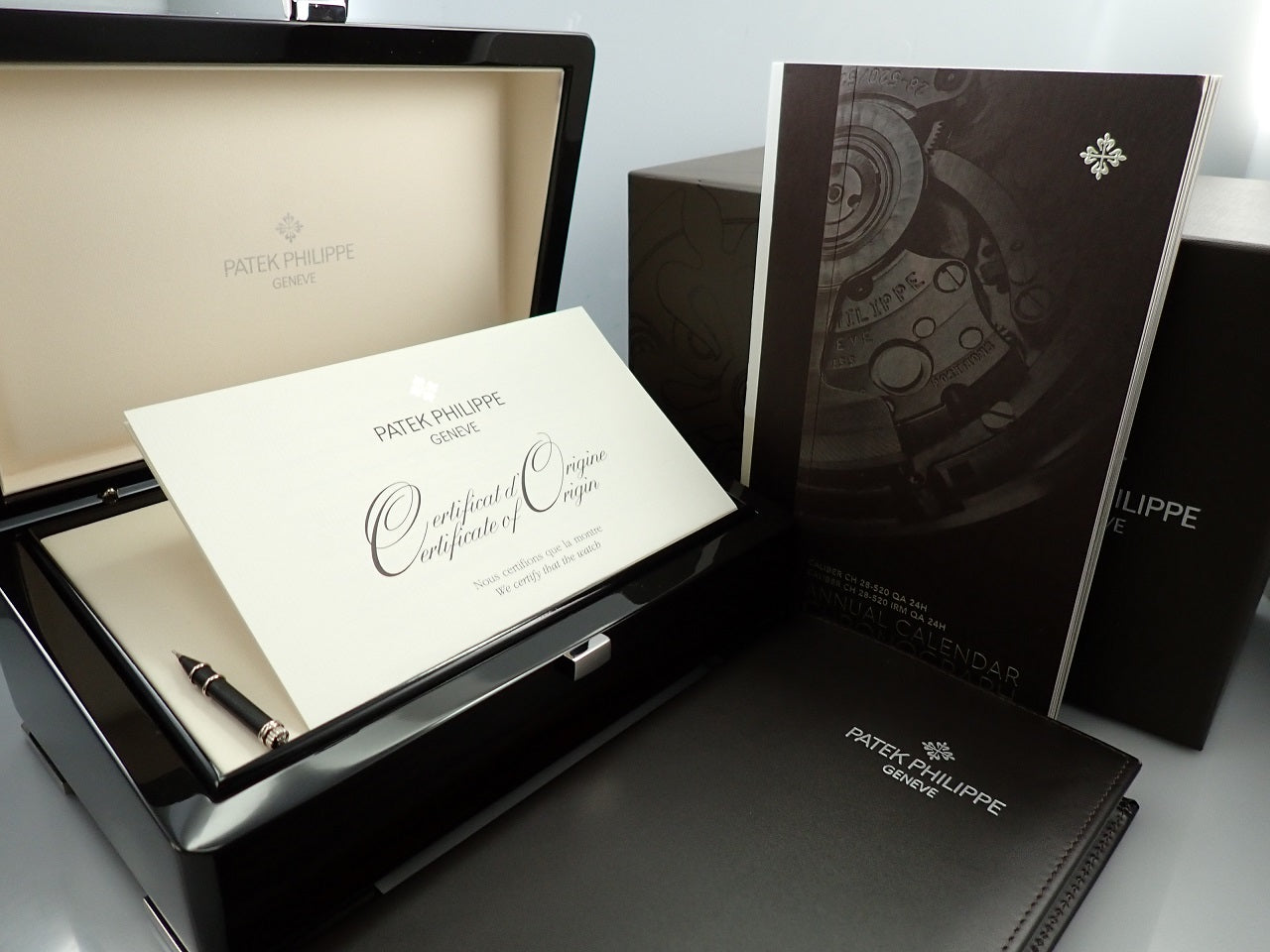 Patek Philippe Annual Calendar Chronograph &lt;Warranty, Box, etc.&gt;