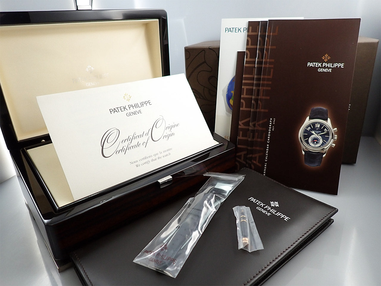 Patek Philippe Annual Calendar Chronograph &lt;Warranty, Box, etc.&gt;