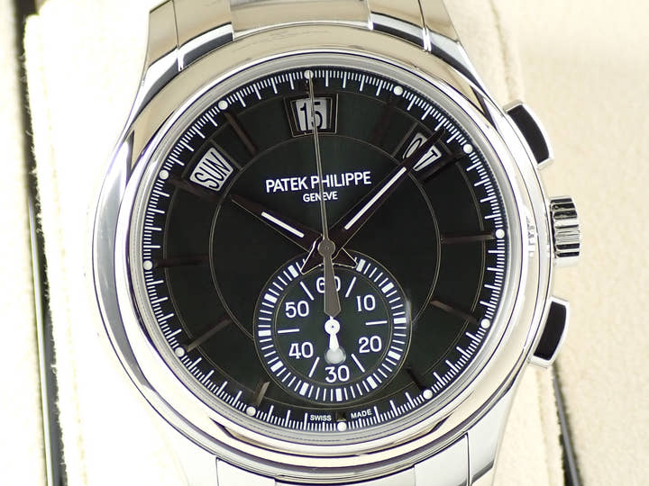 パテックフィリップ アニュアルカレンダー クロノグラフ Ref.5905/1A-001 ステンレススチール オリーブグリーン ソレイユ文字盤