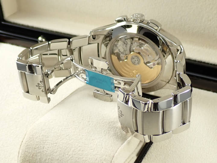 パテックフィリップ アニュアルカレンダー クロノグラフ Ref.5905/1A-001 ステンレススチール オリーブグリーン ソレイユ文字盤